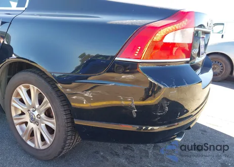 2010 Volvo S80 3.2 from USA, damaged, VIN YV1960AS5A1124485